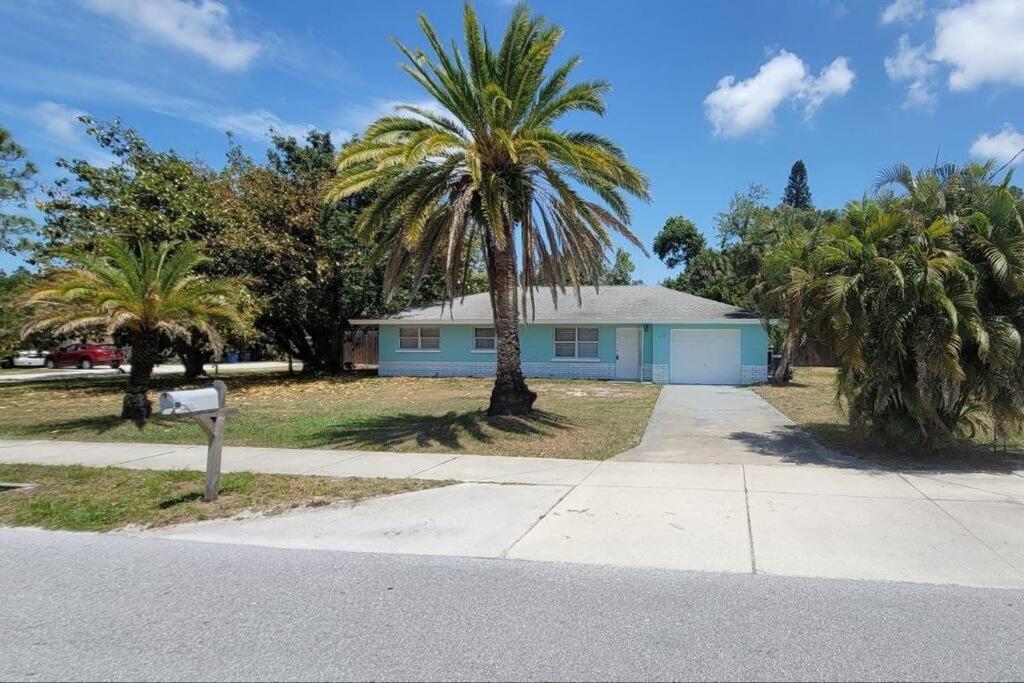 Gulf Gate Estates Renovated Home Near Siesta Key Beach מראה חיצוני תמונה